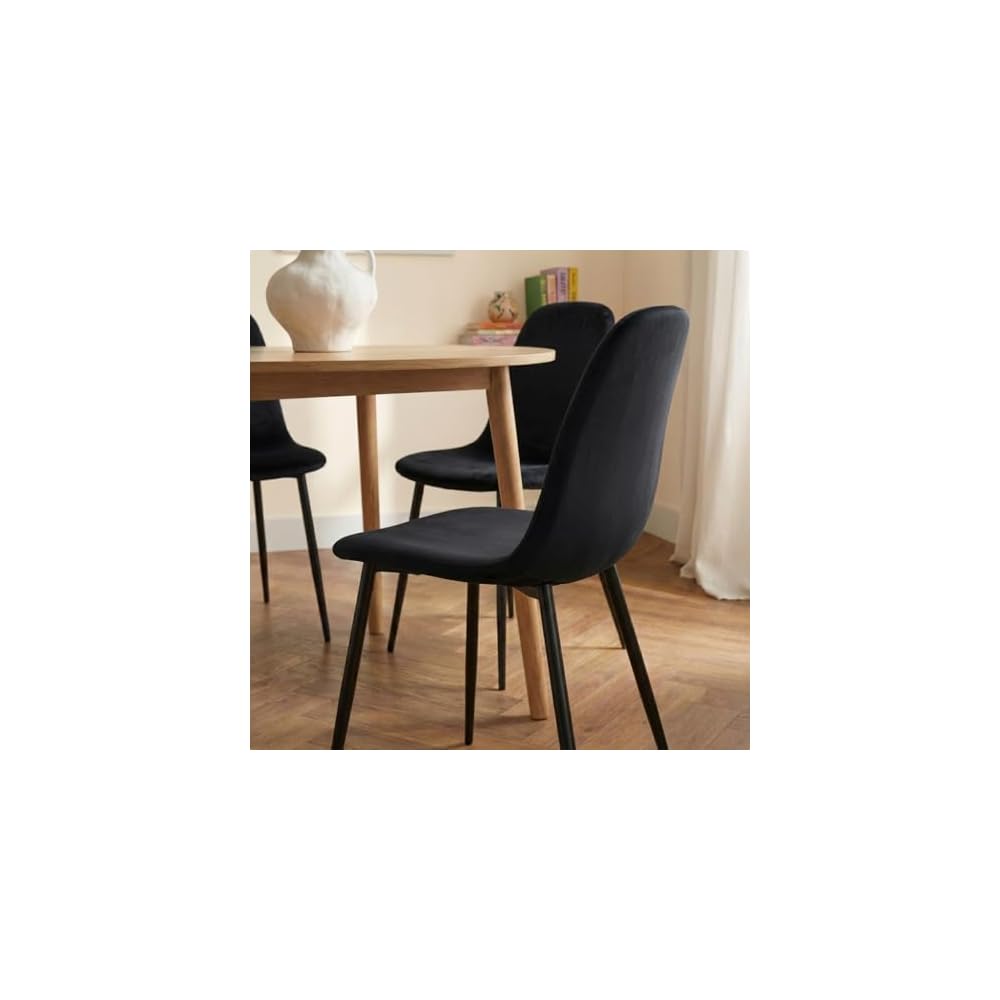 BAÏTA Set of 4 LENA chairs, black velvet, black metal legs